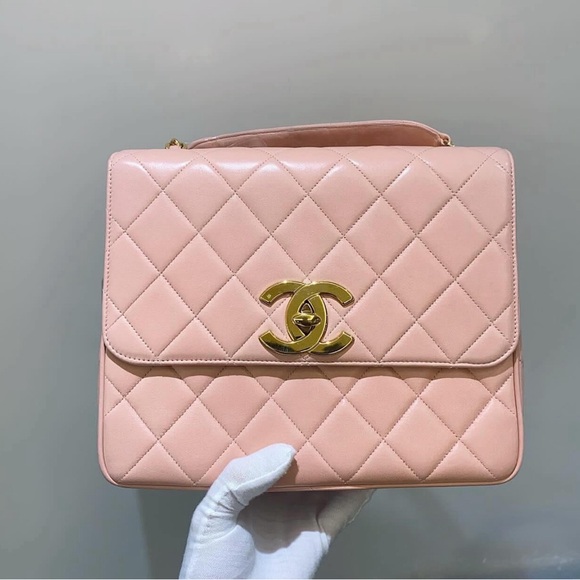 Extremely Rare Vintage Chanel Shoulder Bag with 24k gold plated hardware - Picture 10 of 14